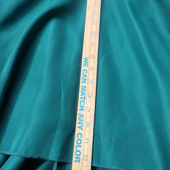 Emerald Green High Low Halter Style Semi Formal Evening Gown Prom Dress - Picture 13 of 14